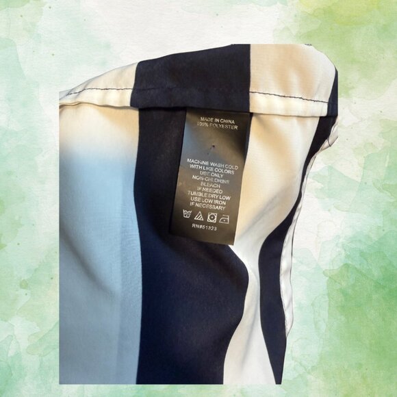 Vince Camuto Navy & White Striped Cap-Sleeve Top — Size M ⚓✨ - Picture 2 of 6